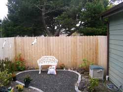 Friendly neighbor type fence